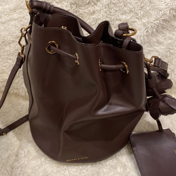 Charles & Keith Bucket Bag - dark purple - Picture 3 of 8